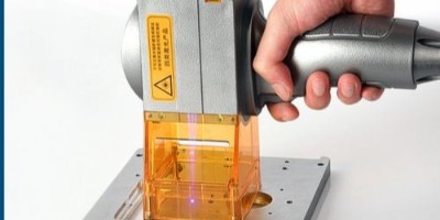 手持式激光打標(biāo)機(jī)