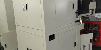 三軸旋轉(zhuǎn)光纖激光打標機